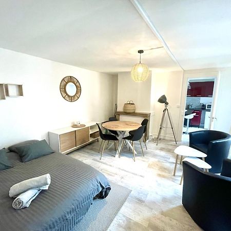 Le Victor Hugo Apartment Besancon Bagian luar foto