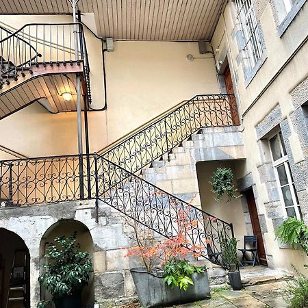 Le Victor Hugo Apartment Besancon Bagian luar foto
